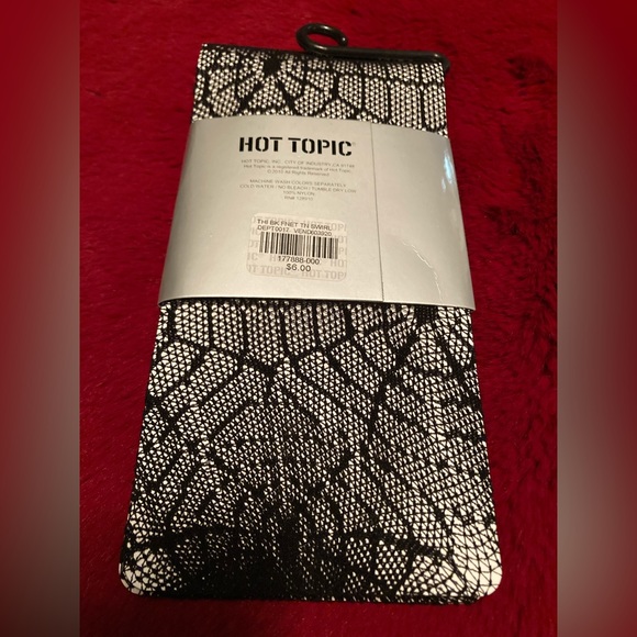 2 Pairs Thy High Stockings Heart Spade Bows Spiderwebs - Picture 3 of 4